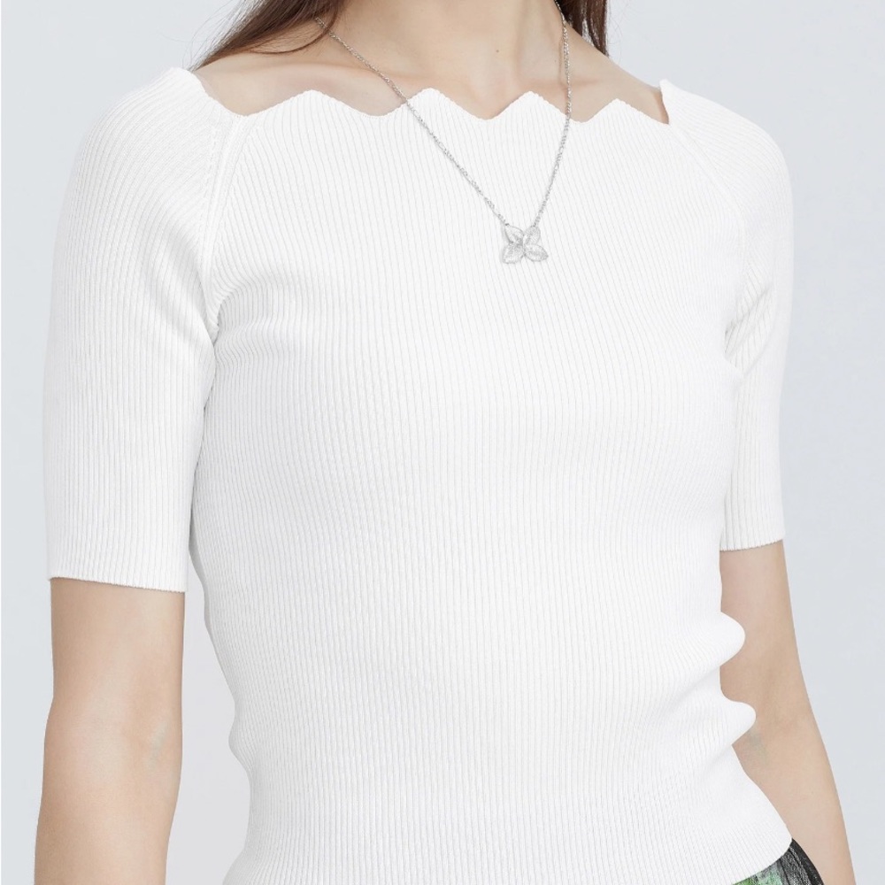 COPY - S.DEER WHITE SLEEVED SWEATER size M